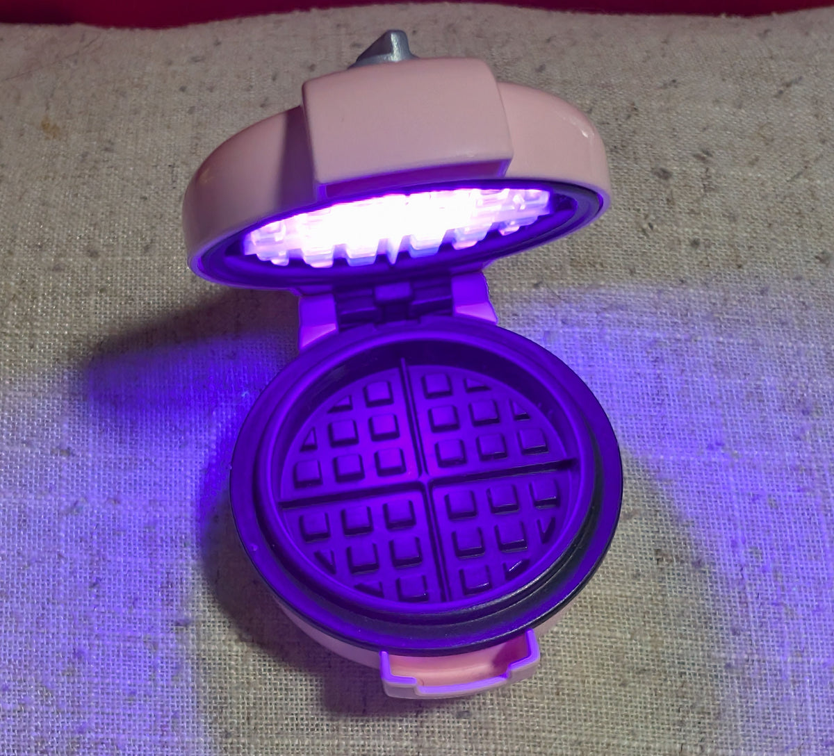Magic kitchen waffle maker