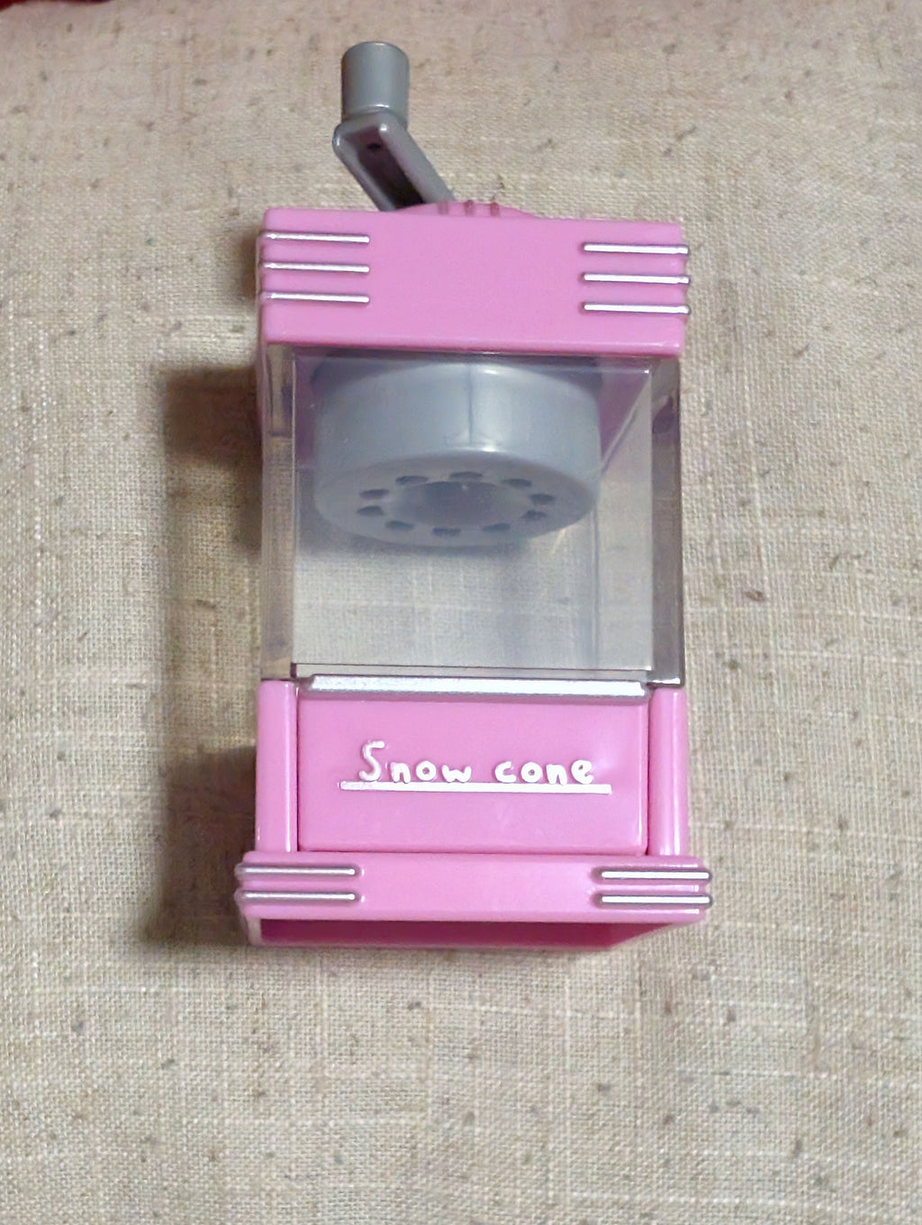 Snow cone machine