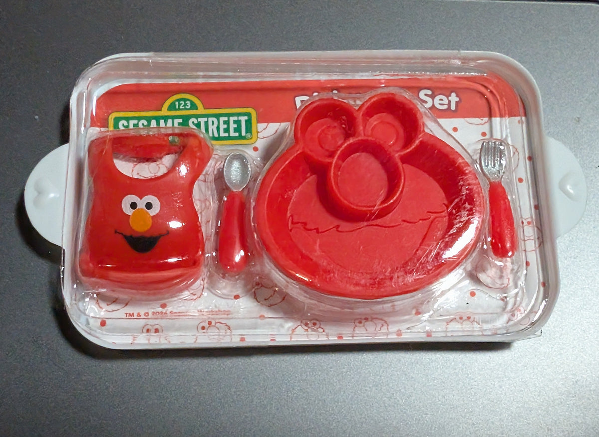 Elmo dishware set